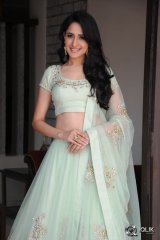 Pragya Jaiswal Interview About Kanche